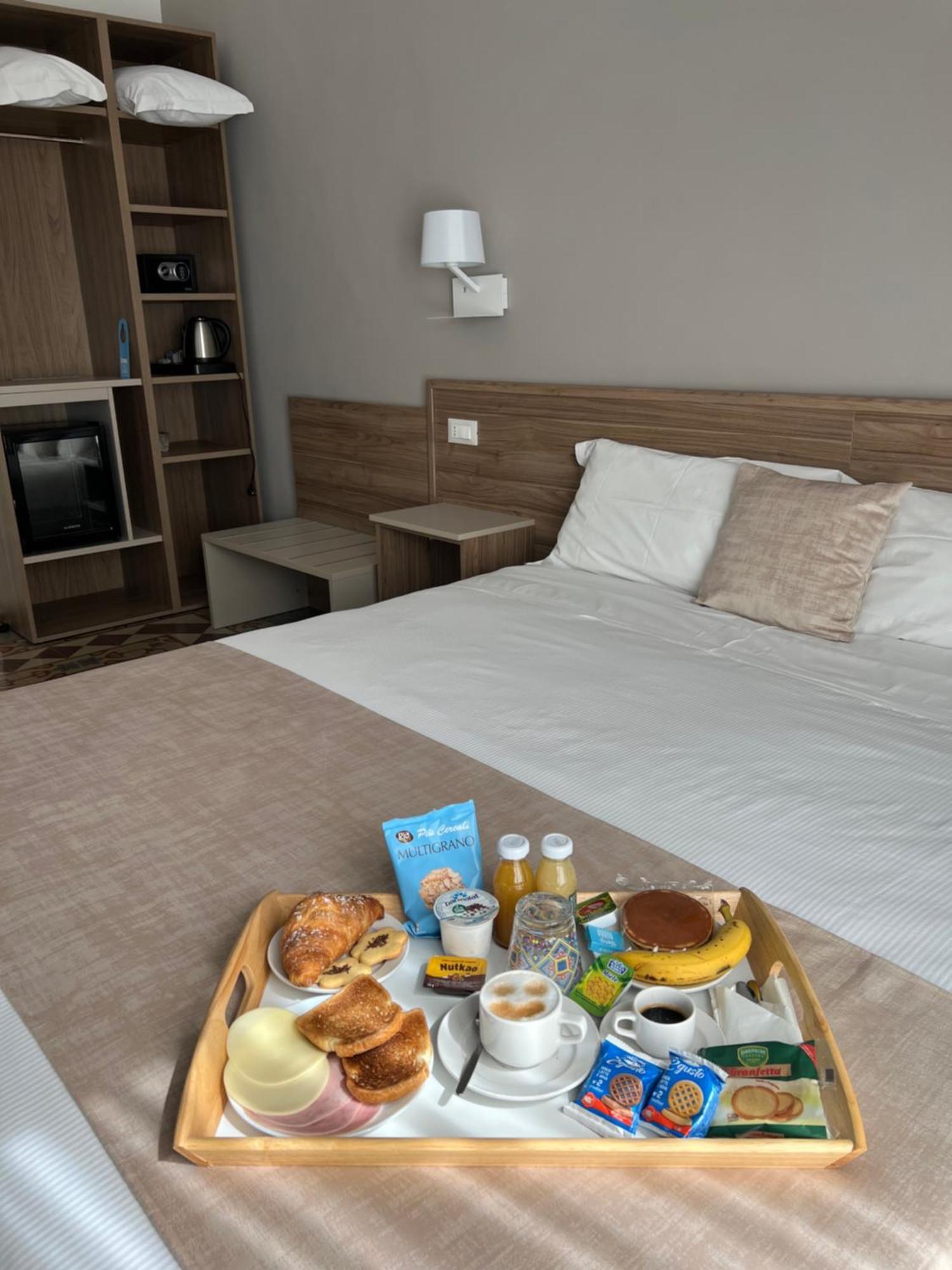 Nove Volte B&B Catania Luaran gambar